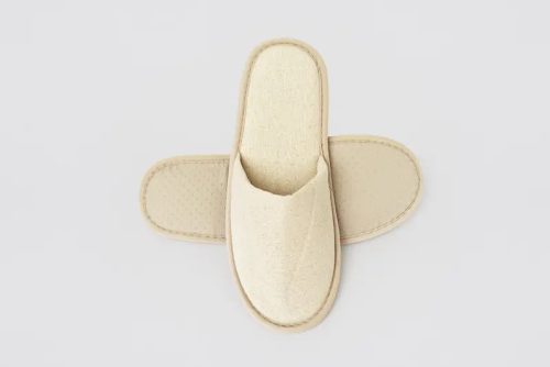 C-Berlin Kaput, geschlossene Zehen, Größe 29,5 cm | Hotelslipper