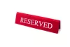 Reservierungsschild, rotes Kunstleder, weißer Druck, groß