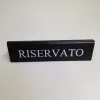 Tischschild RISERVATO, schwarzes Kunstleder, weißer Druck, groß